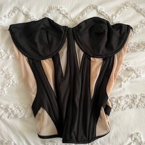 Edikted going out top 
corset fit with zipper